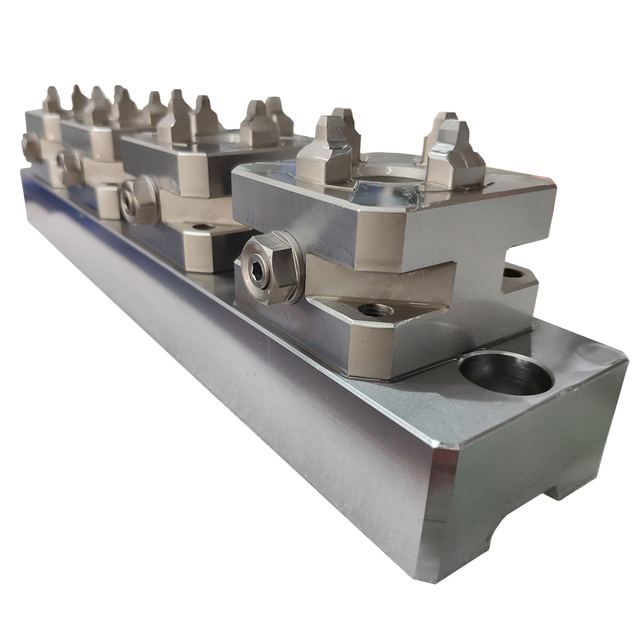 Mandril Manual 4 en 1 D50 (Bloqueo por Tornillo)