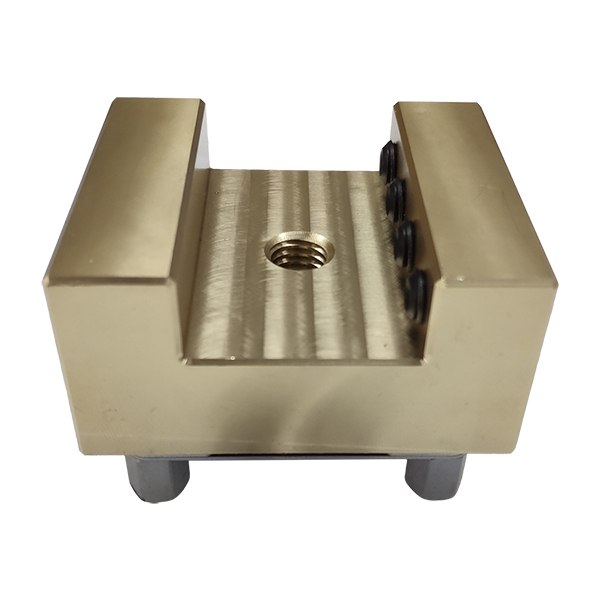 Soporte de latón U30-3-600