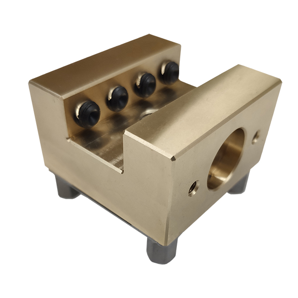 Soporte de latón U20-5-600